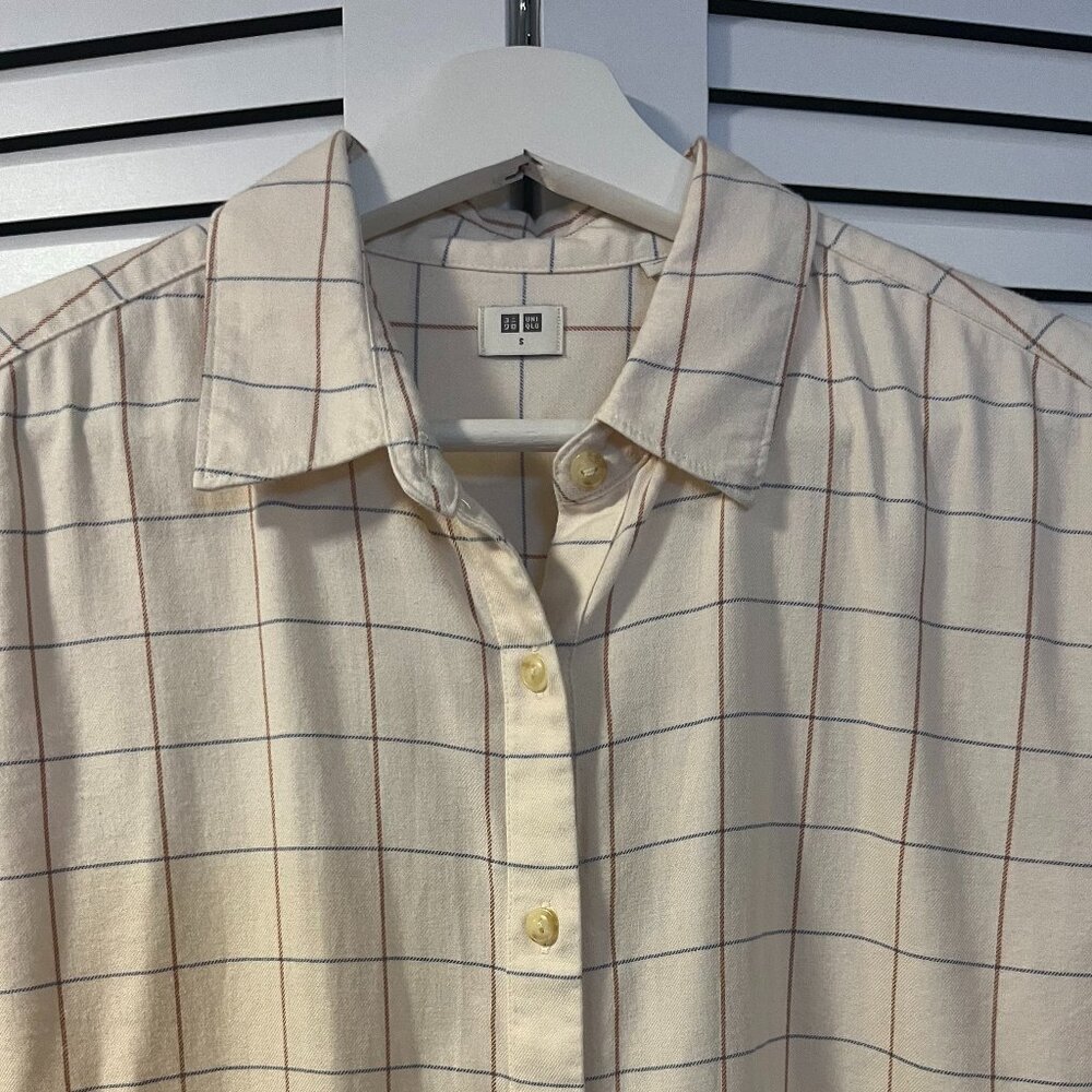 Uniqlo Cream Button-Down Shirt with Brown and Blue Windowpane Check